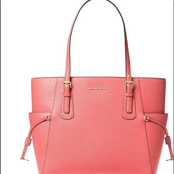 Michael Kors Voyager Tote - Picture 1 of 7